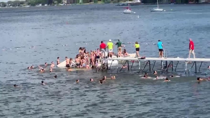 El derrumbe de un muelle en lago de Wisconsin dejó a seis personas heridas (VIDEO)