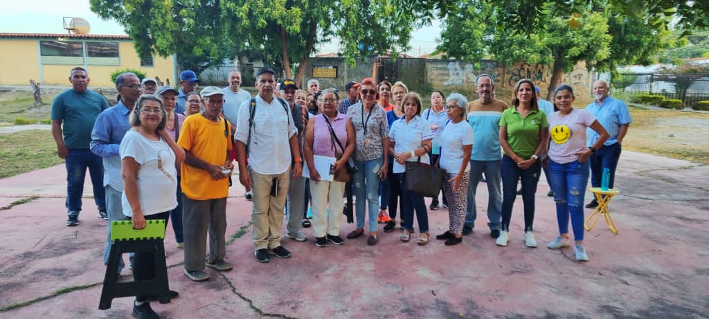 Habitantes del municipio Palavecino en Lara reciben agua una sola vez a la semana