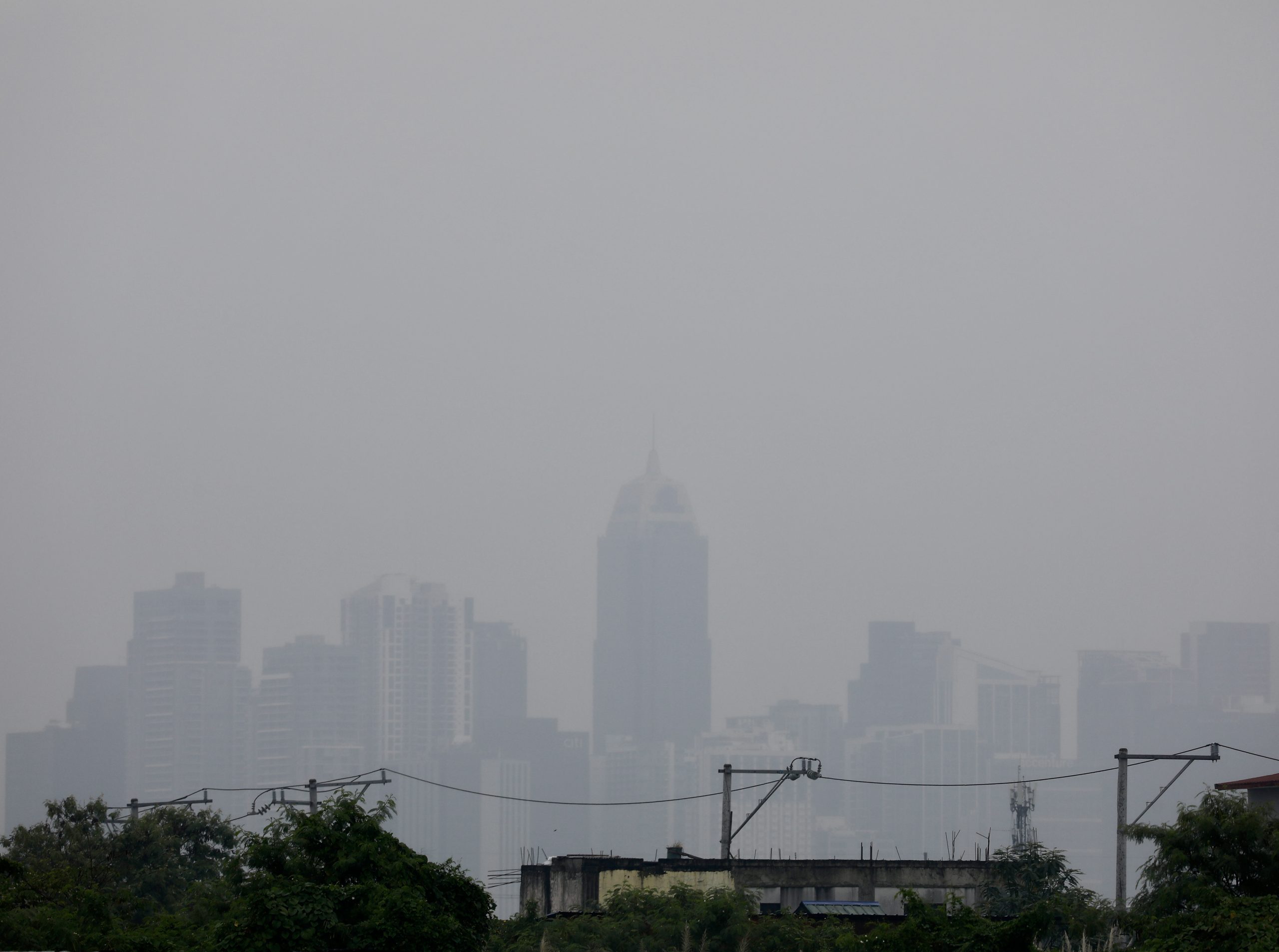 Filipinas emite una alerta por los gases tóxicos expulsados por el volcán Taal