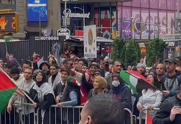 Palestinos e israelitas chocan en las calles de Nueva York mientras arde el conflicto en el Medio Oriente