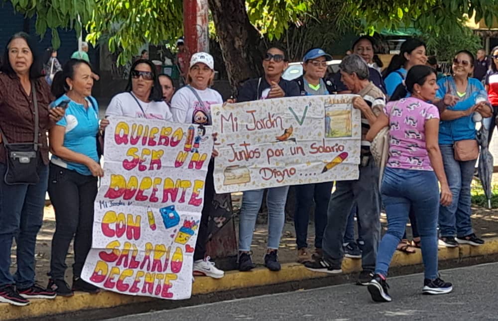 Maestros de Barinas salieron a la calle para retomar la exigencia de salarios dignos