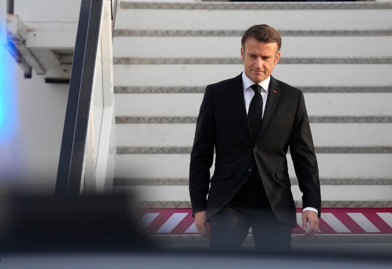 Macron llega a Israel en plena guerra con Hamás para tratar de evitar una escalada mayor