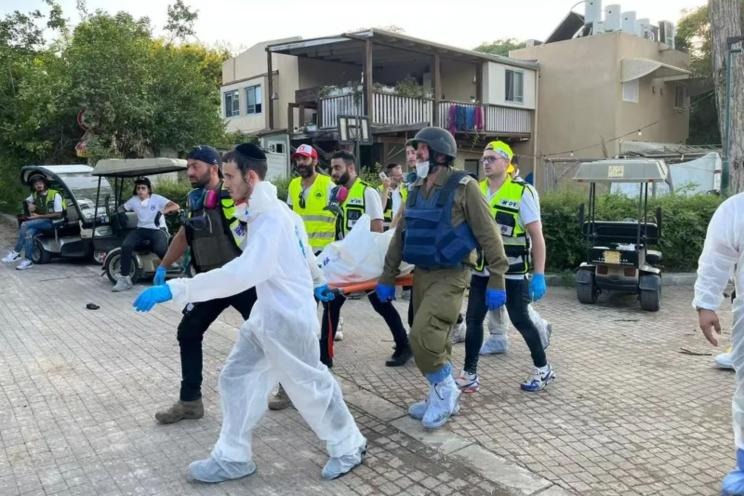 Estadounidense describió el horror de levantar cuerpos en Israel por el ataque terrorista de Hamás