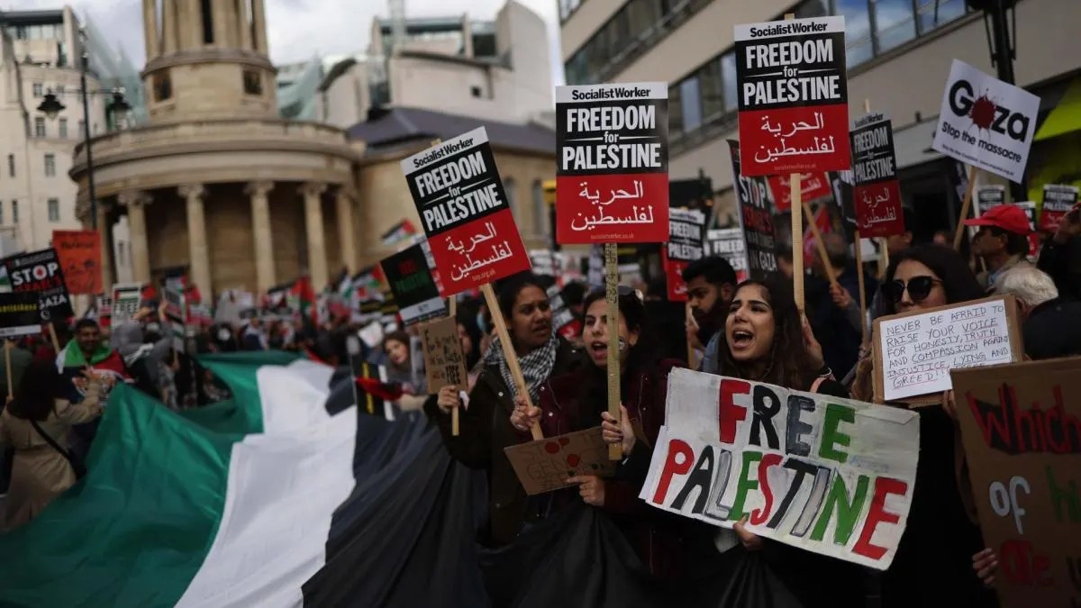 Policía blinda el centro de Londres para protegerla de la marcha propalestina