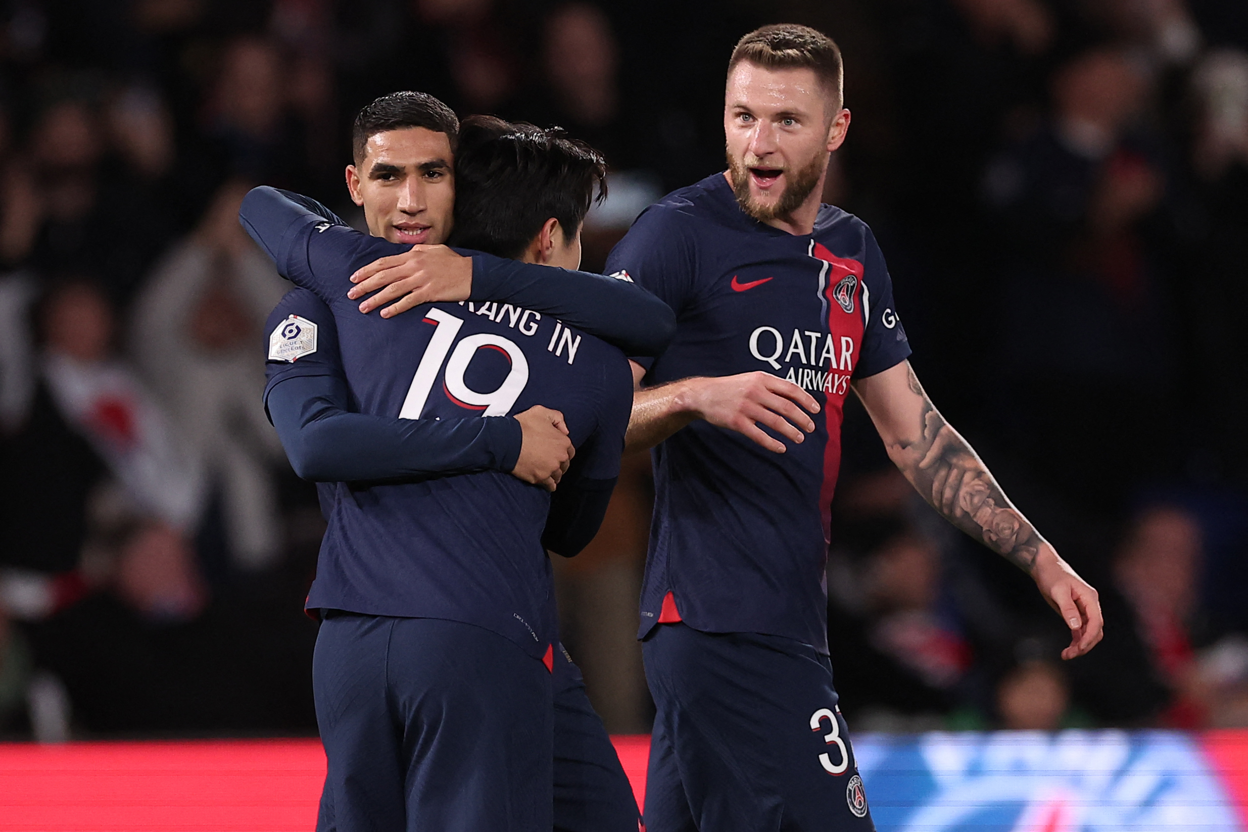 Hakimi encabezó goleada del PSG al Montpellier para tomar el liderato