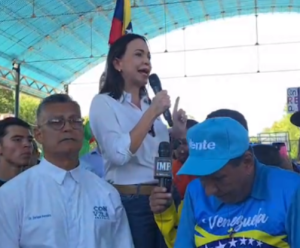 “Voy a enfrentar y vamos a derrotar a Maduro”: María Corina se las cantó al régimen desde Lara
