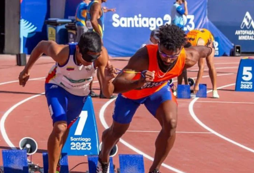 En VIDEO: venezolano Enderson Santos se llevó la presea dorada en los 100 metros – T11