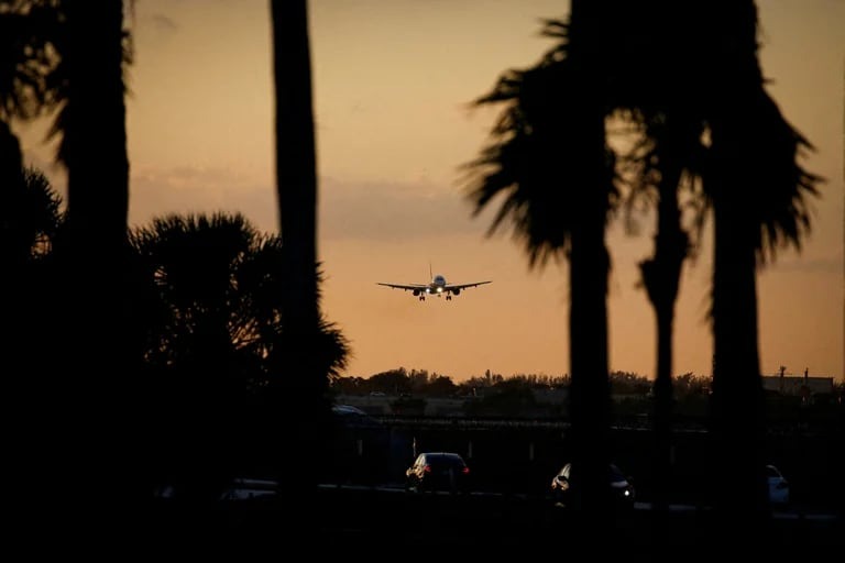 Premiarán con 100 mil dólares ideas innovadoras para el aeropuerto de Miami: estos son los requisitos que exigen