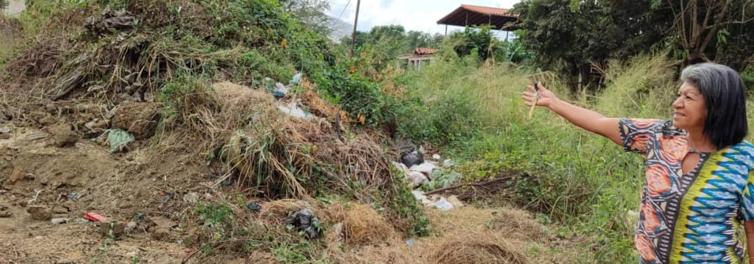 Vecinos de La Púa en Valle de la Pascua temen recibir el Año Nuevo entre basura, ratas y malos olores