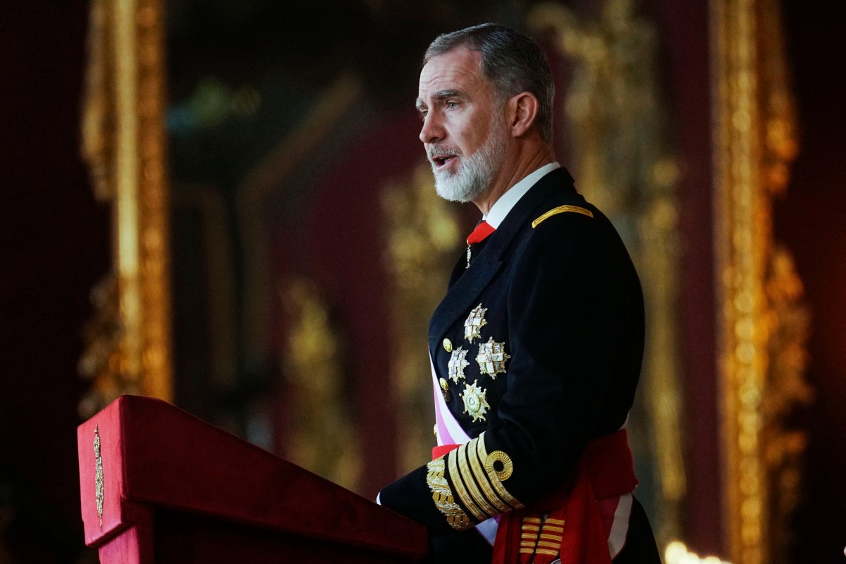 Felipe VI, diez años de rey marcados por la renovación, la convulsión política y su padre