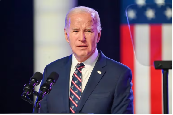 El posible fracaso del proyecto de ley fronterizo crea una oportunidad política para la campaña de Biden