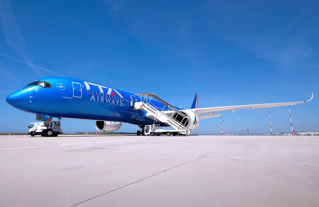 Alerta en las alturas: avión tuvo que aterrizar de emergencia por la muerte de un pasajero