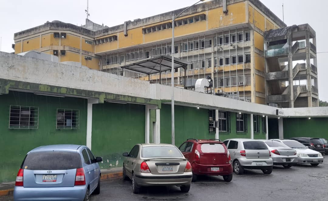 En el Hospital Razetti de Barinas la emergencia parece un sauna porque no sirven los aires acondicionados