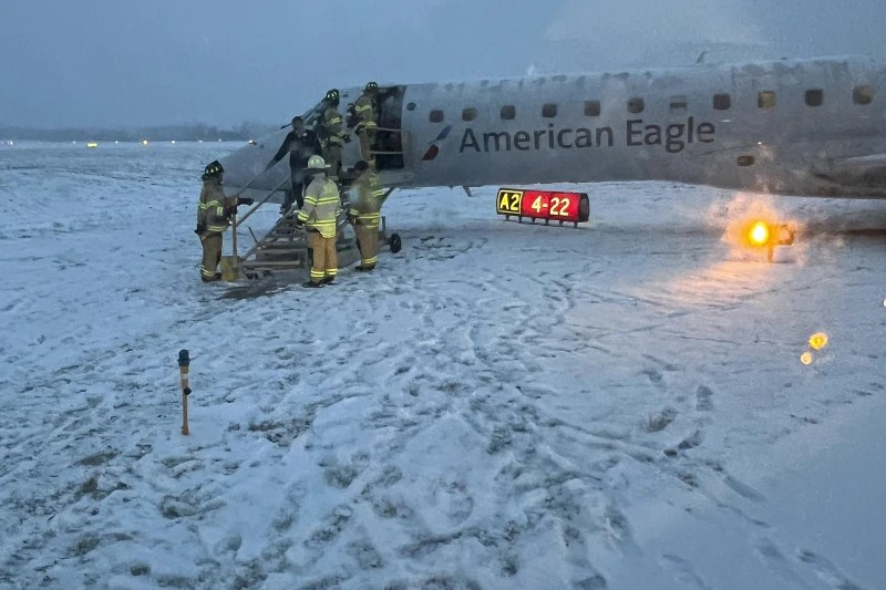 Las costas este y oeste de EEUU se preparan para una nueva ola de nieve y hielo