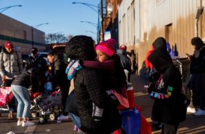 Tensión en Chicago entre afroamericanos e inmigrantes, la mayoría venezolanos