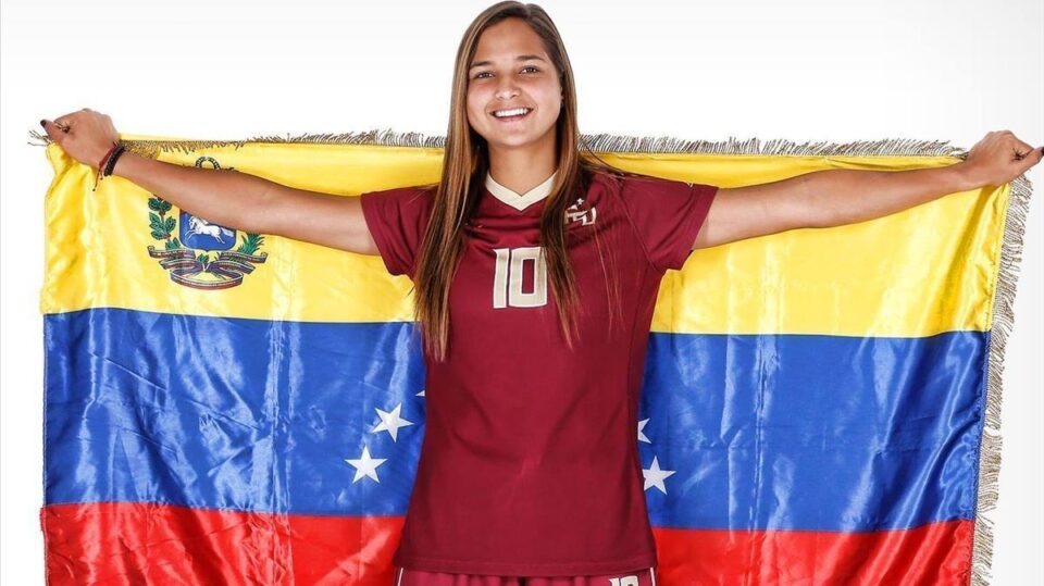 ¡Llegó la reina! Deyna Castellanos aterrizó en California para unirse al equipo Bay FC (VIDEO)