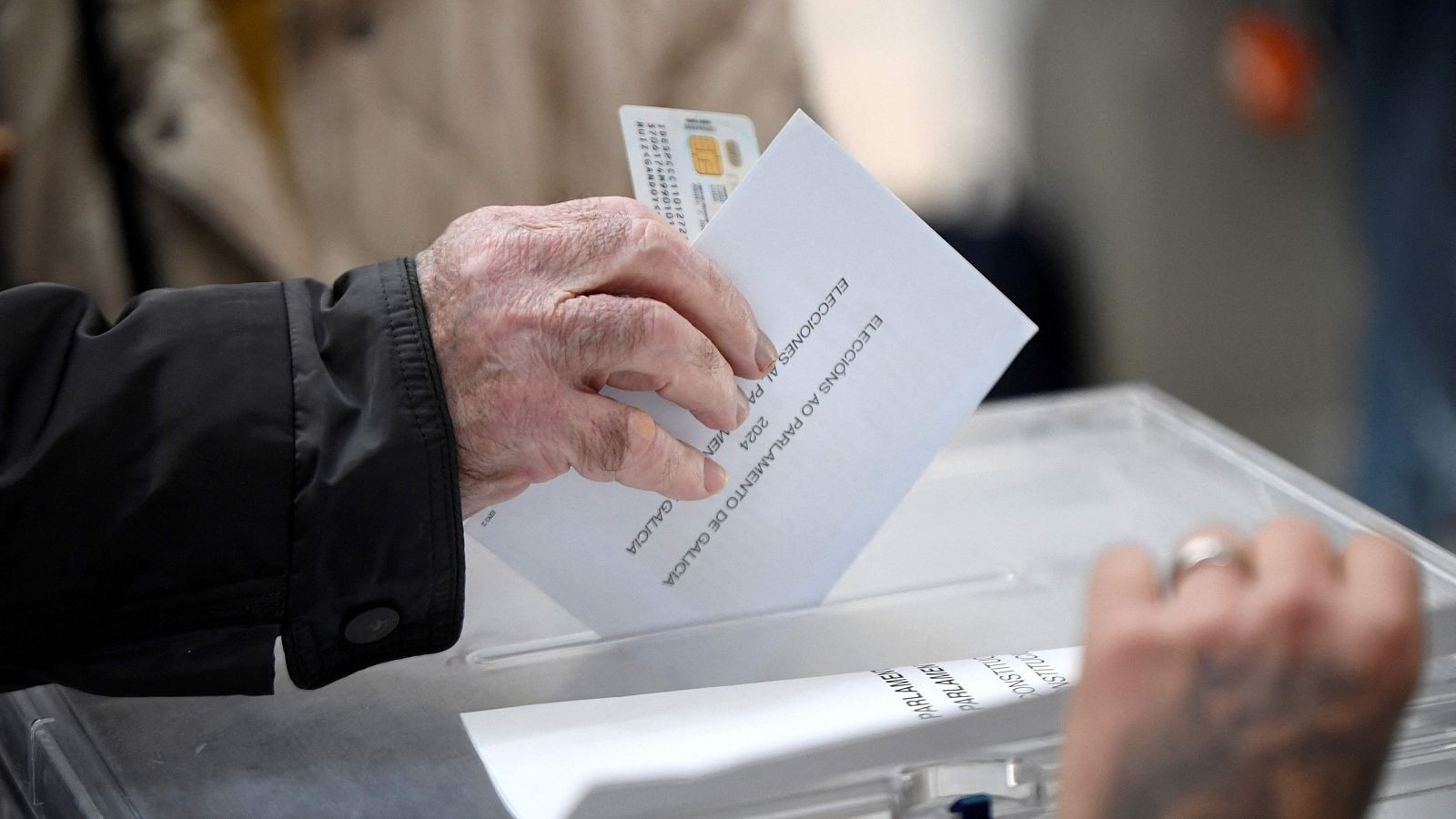 PP mantendría la mayoría absoluta en Galicia, según sondeo