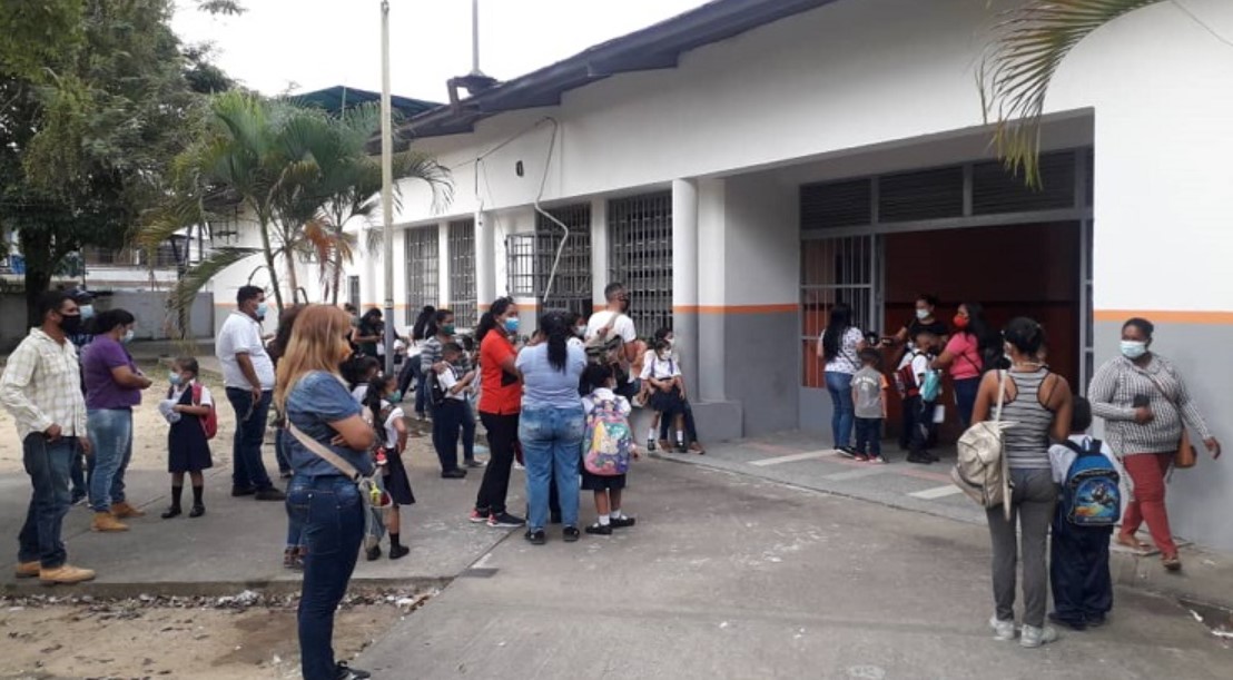 La mayoría de los niños en Guasdualito va a la escuela con trasnocho provocado por cortes eléctricos