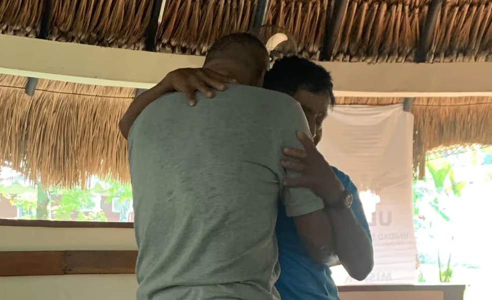 Así fue el reencuentro de dos hermanos separados durante 22 años por el conflicto armado en Colombia