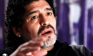 “¡Acaba de llegar Maradona!”: la desconocida historia del día que Diego “jugó” en el Real Madrid