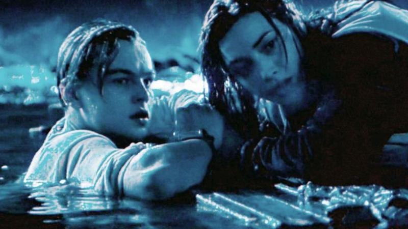 Subastan por un dineral la puerta de la película “Titanic” con la que Rose se salvó sin dejar subir a Jack