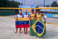 Claudia Moreno, la pionera del beach tennis en Venezuela que conquista las playas de EEUU