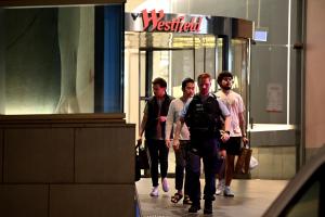 Terror en Australia: al menos seis muertos por apuñalamiento masivo en centro comercial de Sídney