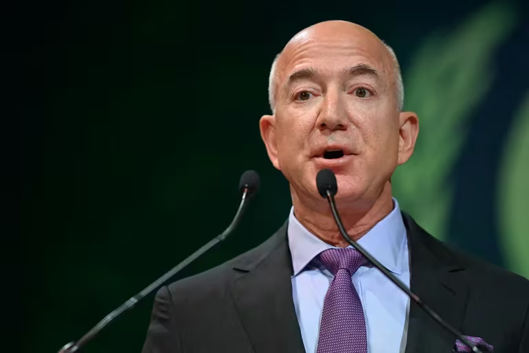 Jeff Bezos donará una millonada para proyectos de IA enfocados en combatir al cambio climático