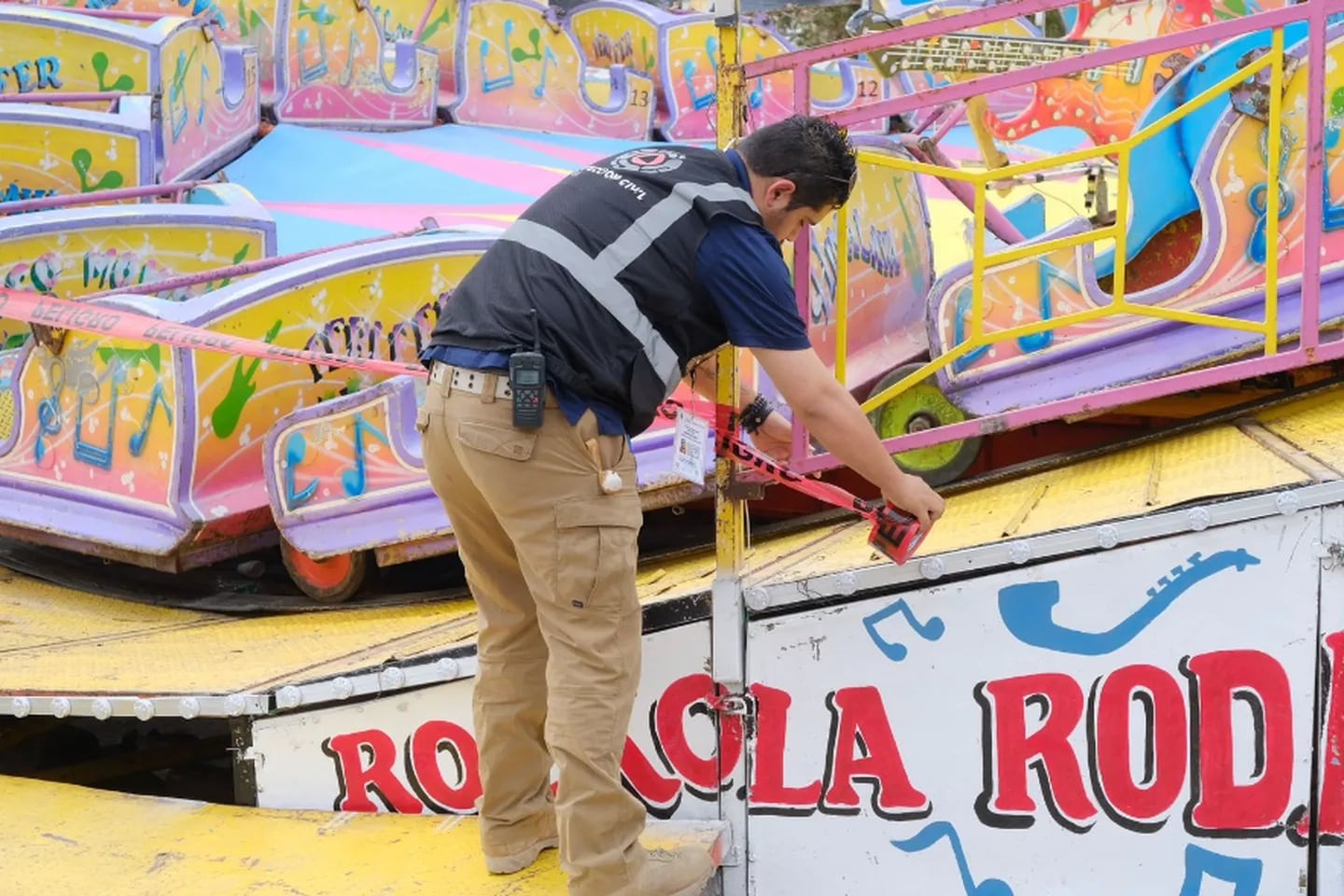 Imágenes sensibles: joven murió al caer de una atracción en parque de diversiones