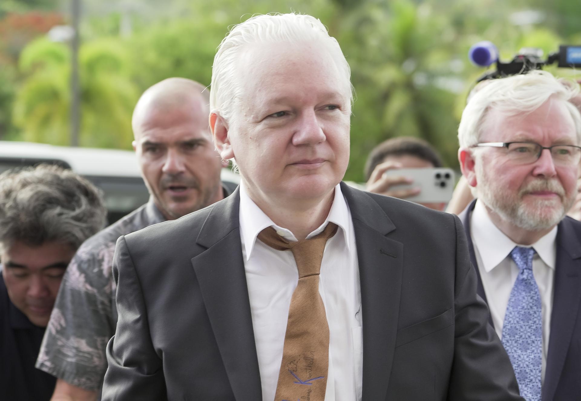 Jueza de EEUU permitió a Julian Assange regresar a Australia en libertad