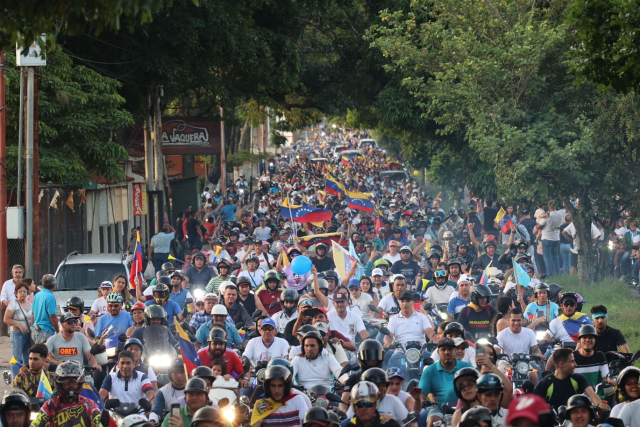 EN VIDEO: caravana de motorizados respaldó recorrido de María Corina Machado en San Cristóbal