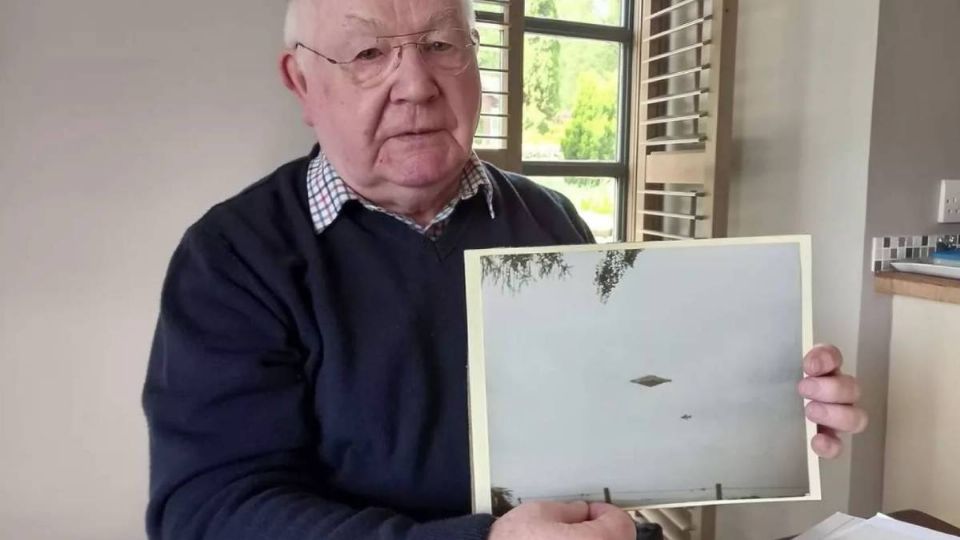 Rompió el silencio 34 años después de que sus amigos desaparecieran mientras les tomaban fotos a ovnis
