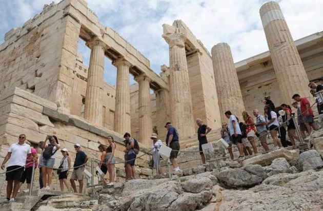 Cierre parcial de la Acrópolis de Atenas por ola de calor