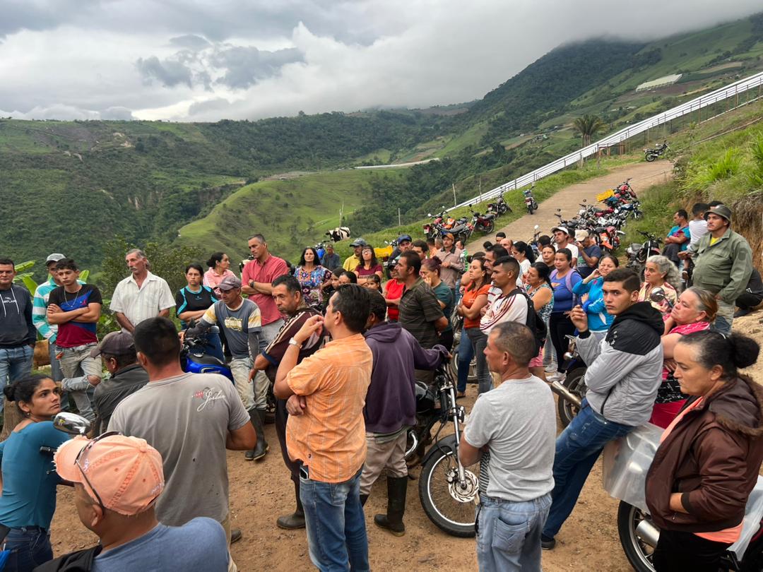 Rebelión en Táchira: Impiden que chavistas exploten minerales en montañas que suministran agua a Seboruco