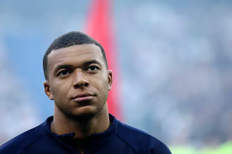 La tajante respuesta del PSG ante las duras acusaciones de Mbappé: “No tiene ninguna clase”