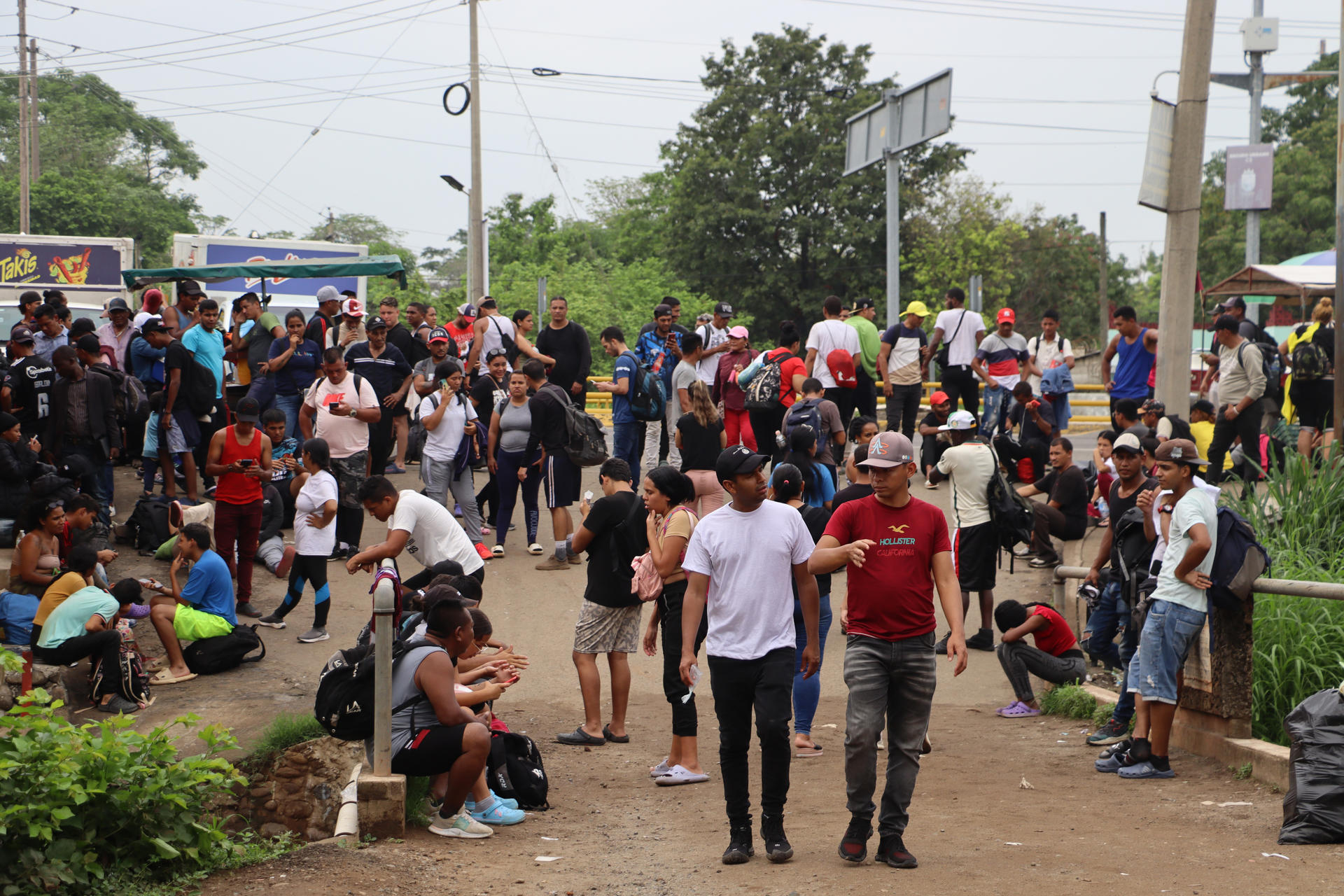 Operativo en dos casas dejó nueve detenidos y 28 migrantes rescatados en frontera México-EEUU