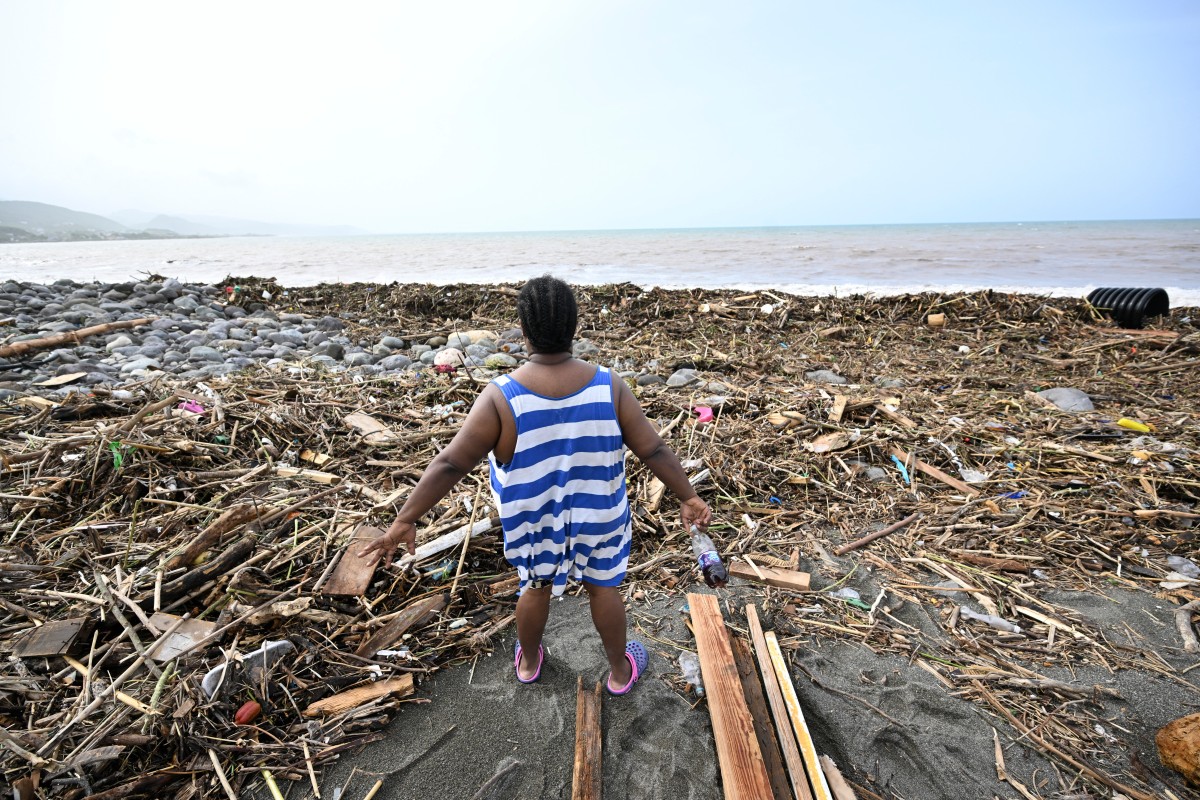 Huracán Beryl se fortalece a categoría 3 mientras se acerca a México