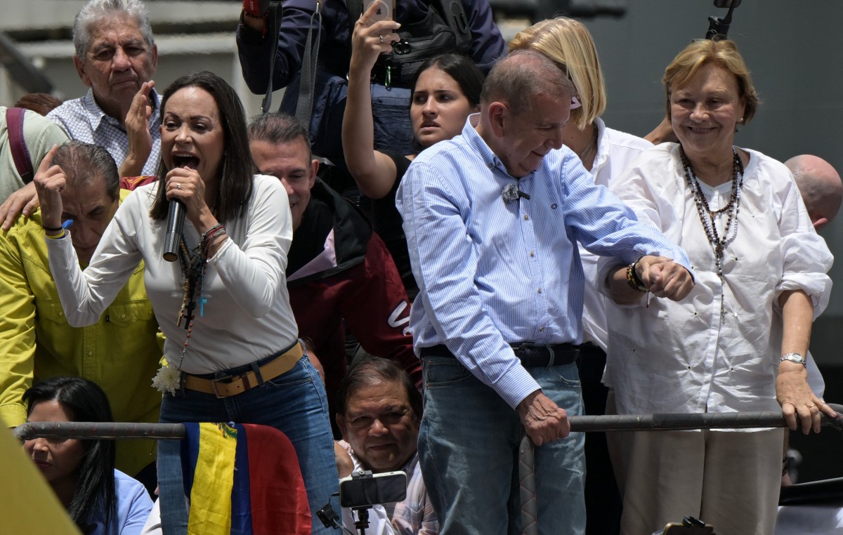 “Su deber es defender la soberanía popular”, recordó María Corina Machado a la Fanb