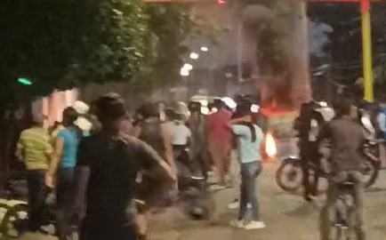 En Achaguas una manifestación cívica terminó entre palos, piedras y golpes