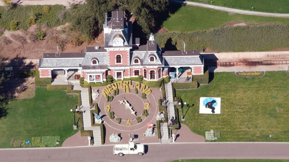 Incendio forestal amenaza Neverland, el rancho de Michael Jackson en California