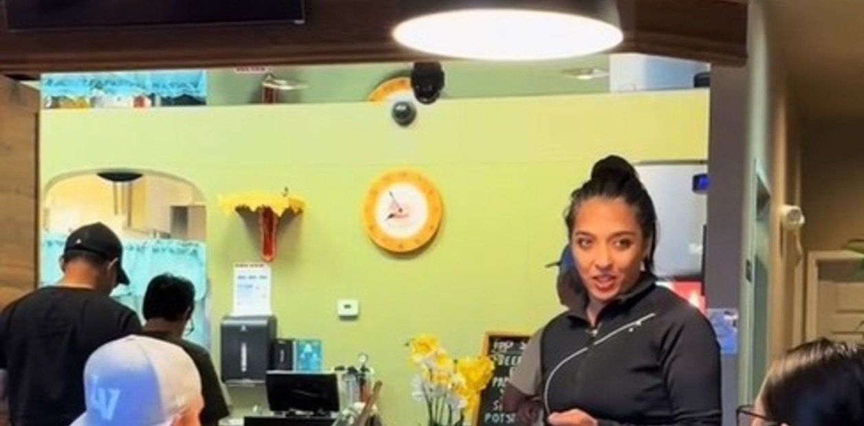 VIRAL: Clienta de un restaurante en Las Vegas hizo algo inimaginable para ayudar a una camarera en problemas (VIDEO)