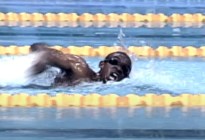 Qué fue de la vida de Eric Moussambani, “el nadador más lento del mundo” que dejó una noble enseñanza