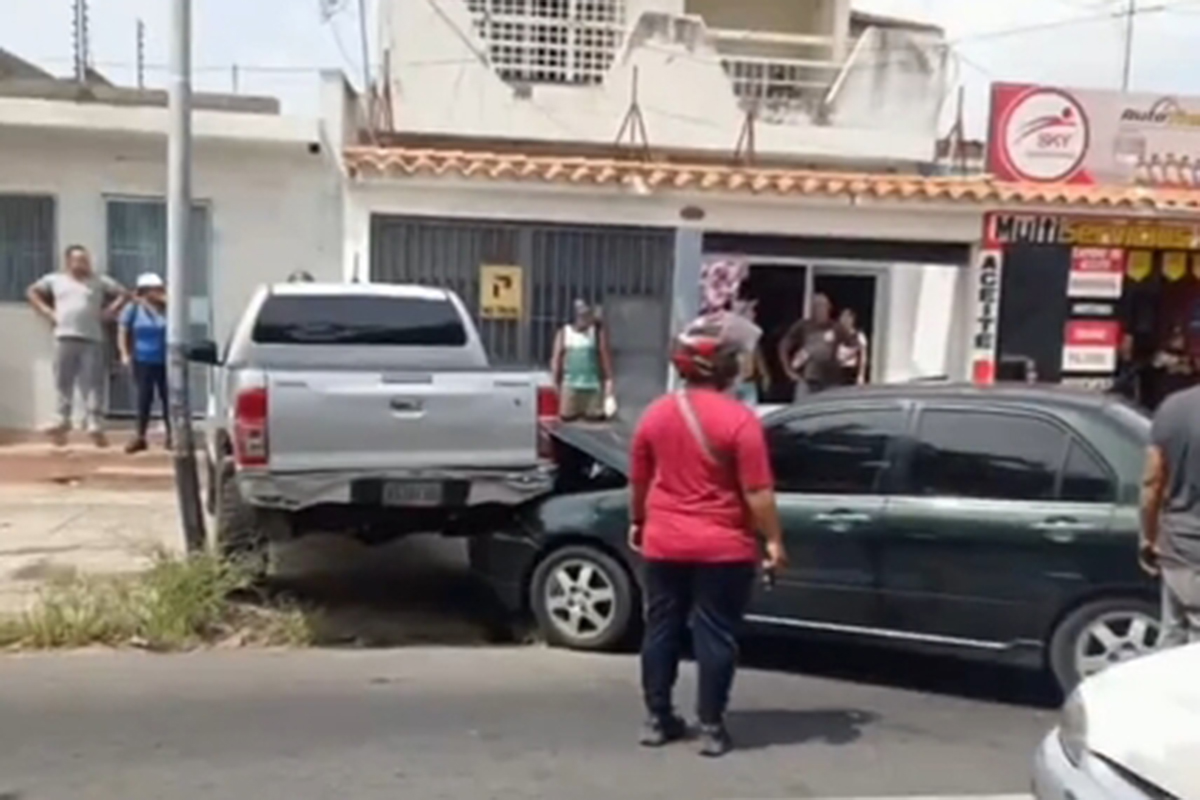 Arranque de celos causó persecución a lo “Rápido y Furioso” con paliza incluida en Barquisimeto (VIDEO)