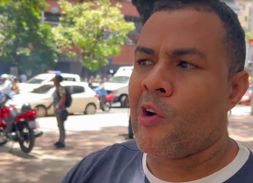 “Queremos enmendar ese error”, dijo venezolano que se arrepintió de votar por Hugo Chávez (Video)