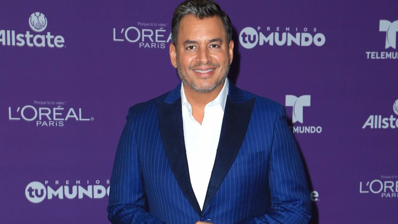 Daniel Sarcos regresa a Telemundo y será coanfitrión de este programa matutino