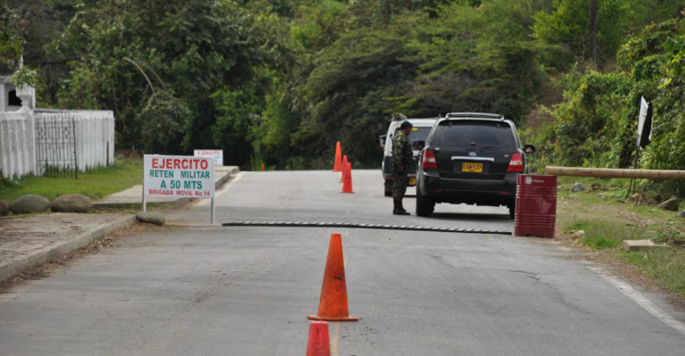 ELN movilizaba a un secuestrado en una camioneta que podría pertenecer a las autoridades colombianas