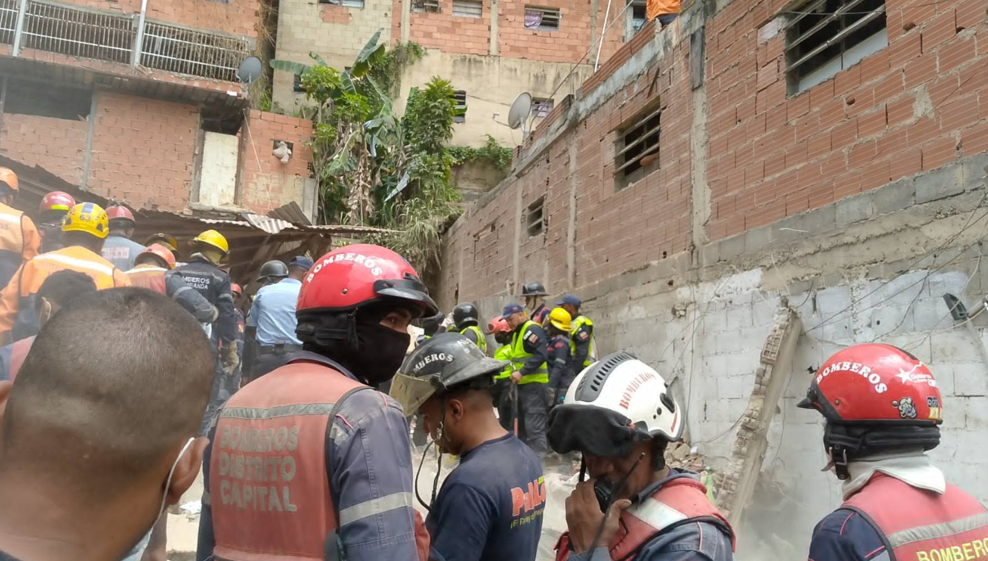 Ascendió a 11 la cifra de víctimas fatales por explosión de bombona de gas en Petare