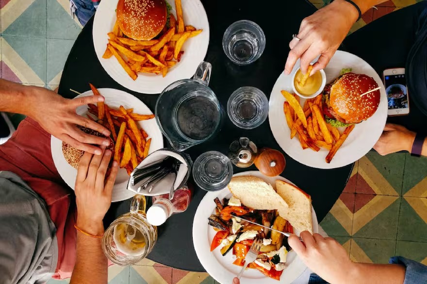 Adiós a Hooters: la famosa cadena de restaurantes cierra locales en Florida y Texas