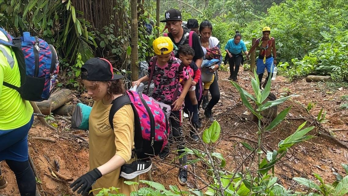 Solidaridad entre migrantes, la diferencia entre morir o sobrevivir a la selva del Darién