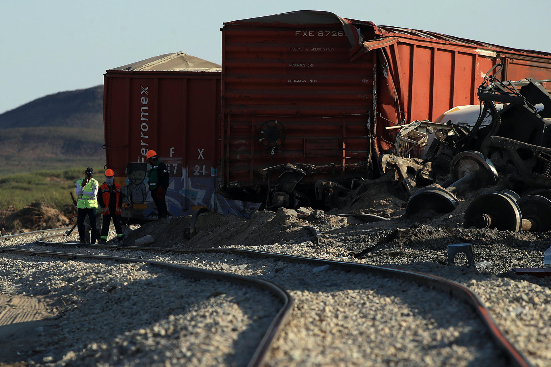 México drenó ácido sulfúrico del tren que se descarriló con migrantes venezolanos en frontera con EEUU